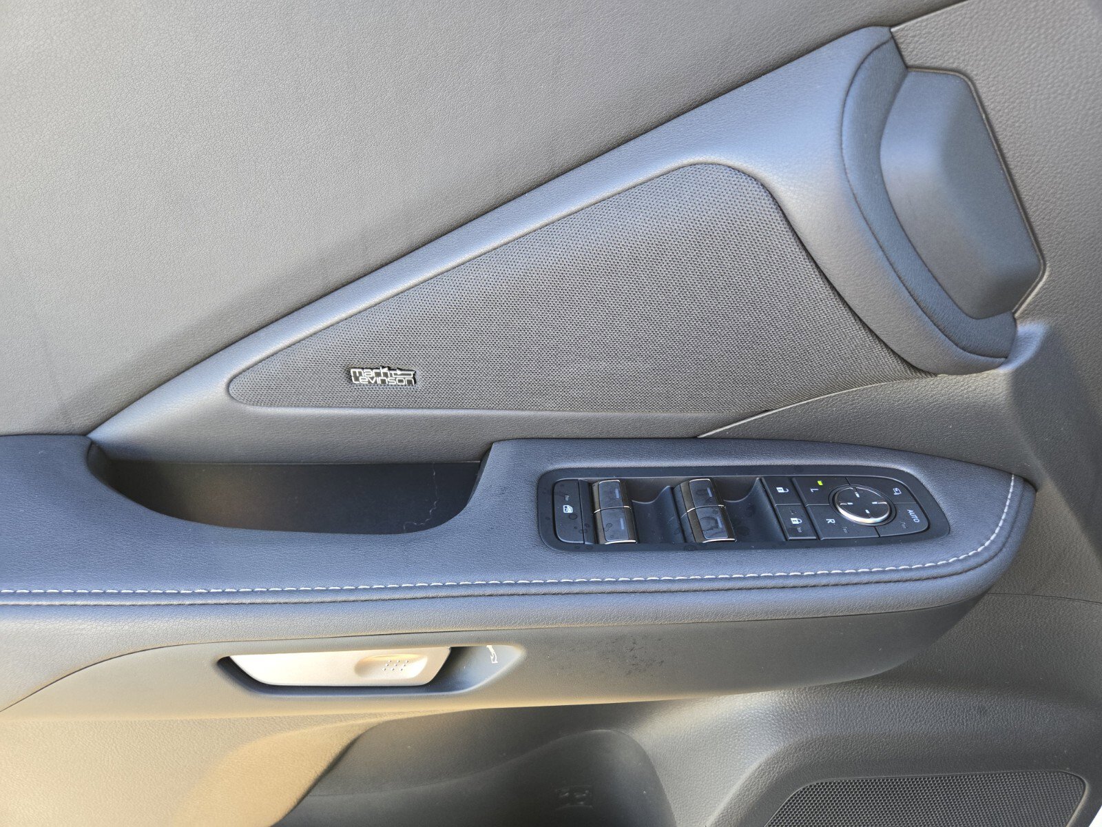 New 2026 Lexus TX 500h AWD image 9
