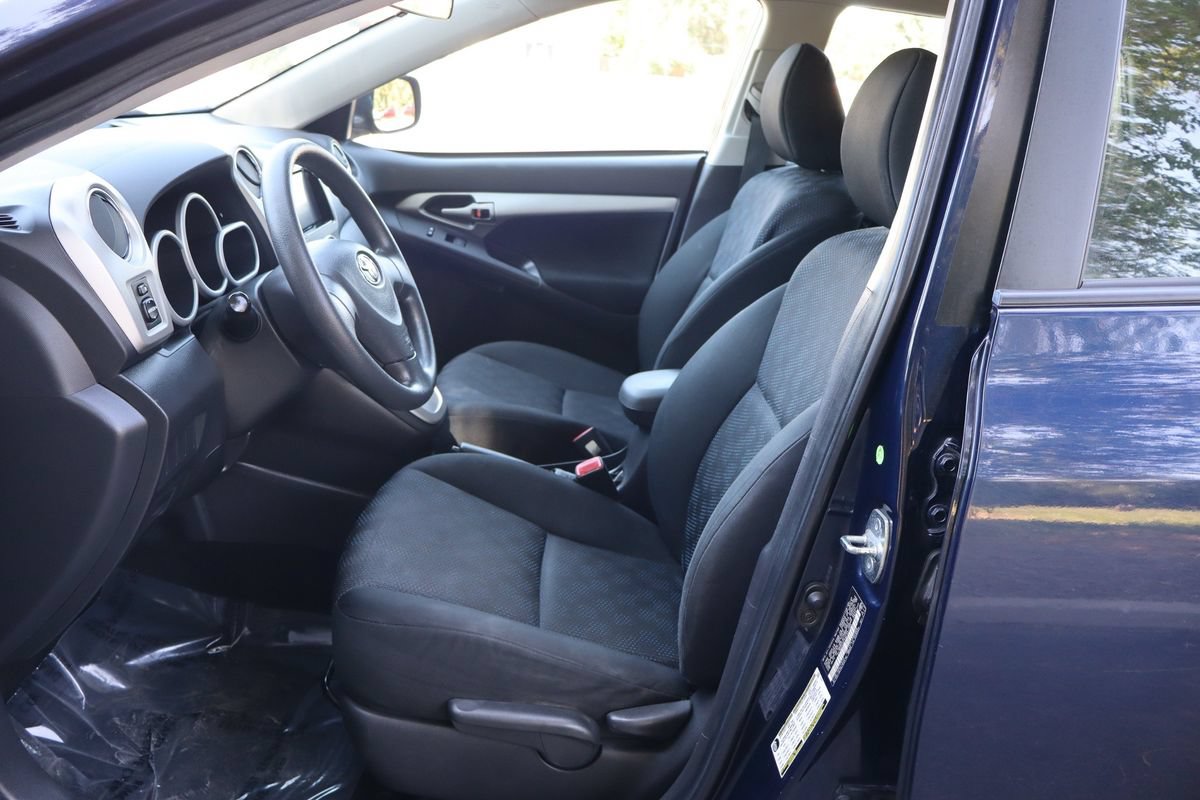 Used 2009 Toyota Matrix FWD image 19