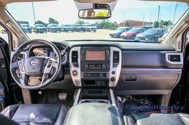 Used 2017 Nissan Titan SL RWD image 13