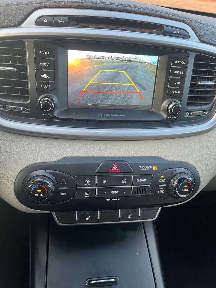 Used 2017 Kia Sorento FWD w/ LX Convenience Package image 18