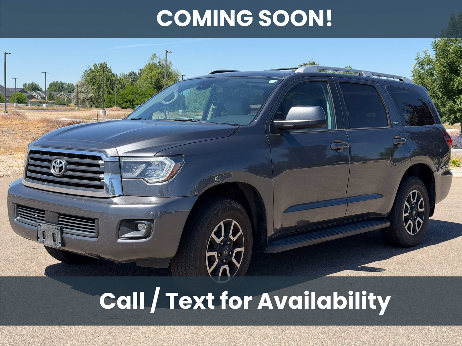 Used 2019 Toyota Sequoia SR5 AWD/4WD image 2