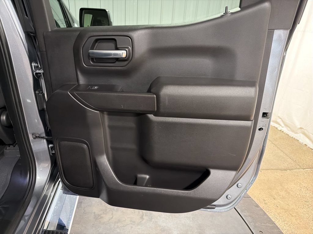 Used 2019 Chevrolet Silverado 1500 LT w/ All-Star Edition AWD/4WD image 18