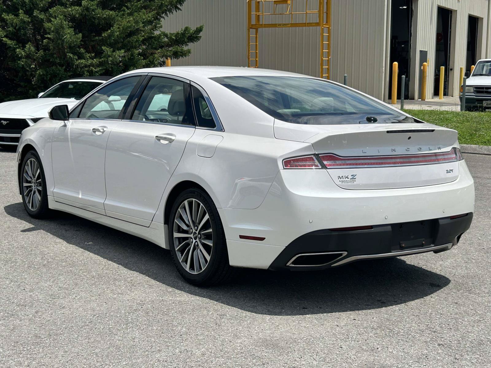 Used 2018 Lincoln MKZ Select w/ Select Plus Package FWD image 7