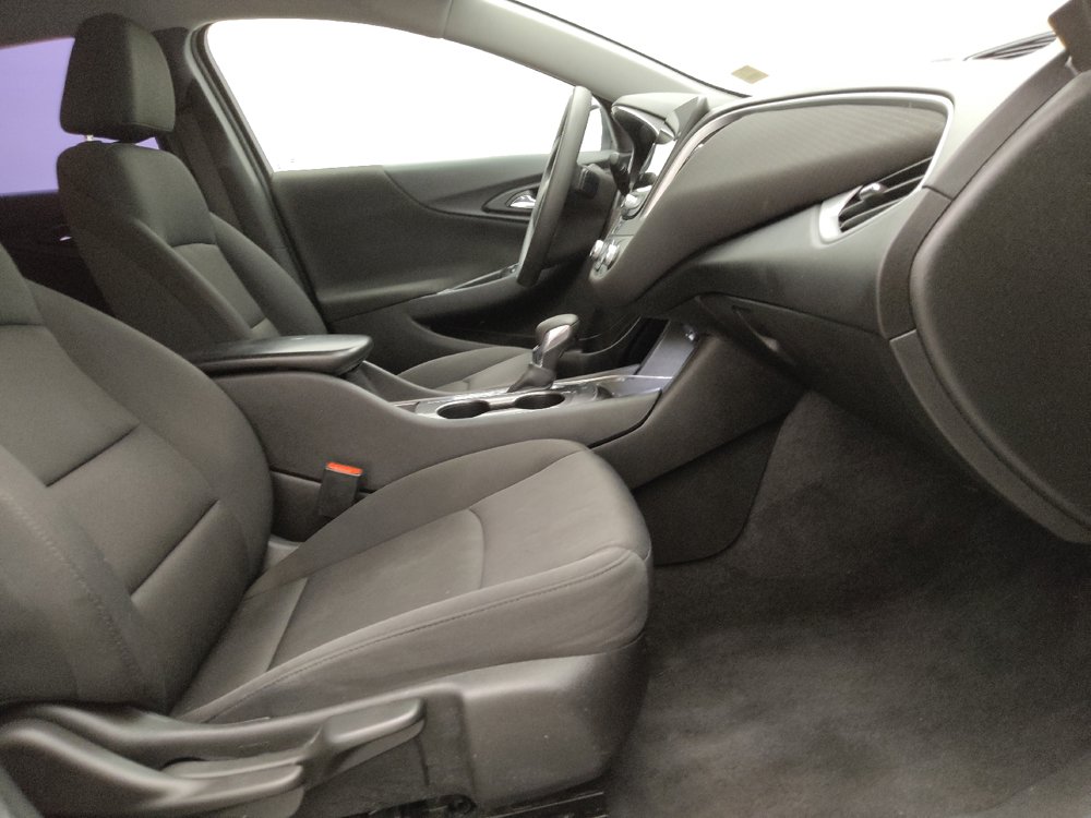 Used 2022 Chevrolet Malibu LS FWD image 21