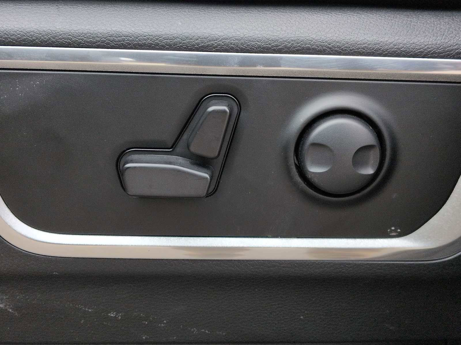 Used 2023 RAM 1500 Laramie image 15