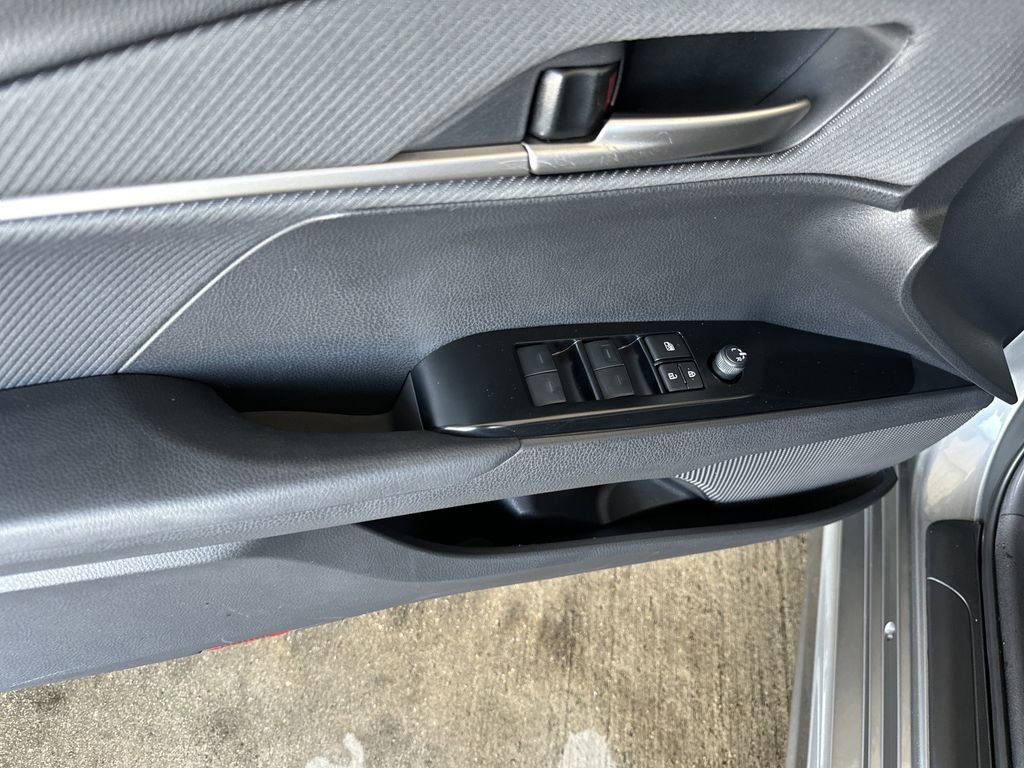 Used 2025 Toyota Camry SE w/ Multimedia Upgrade Package FWD image 12