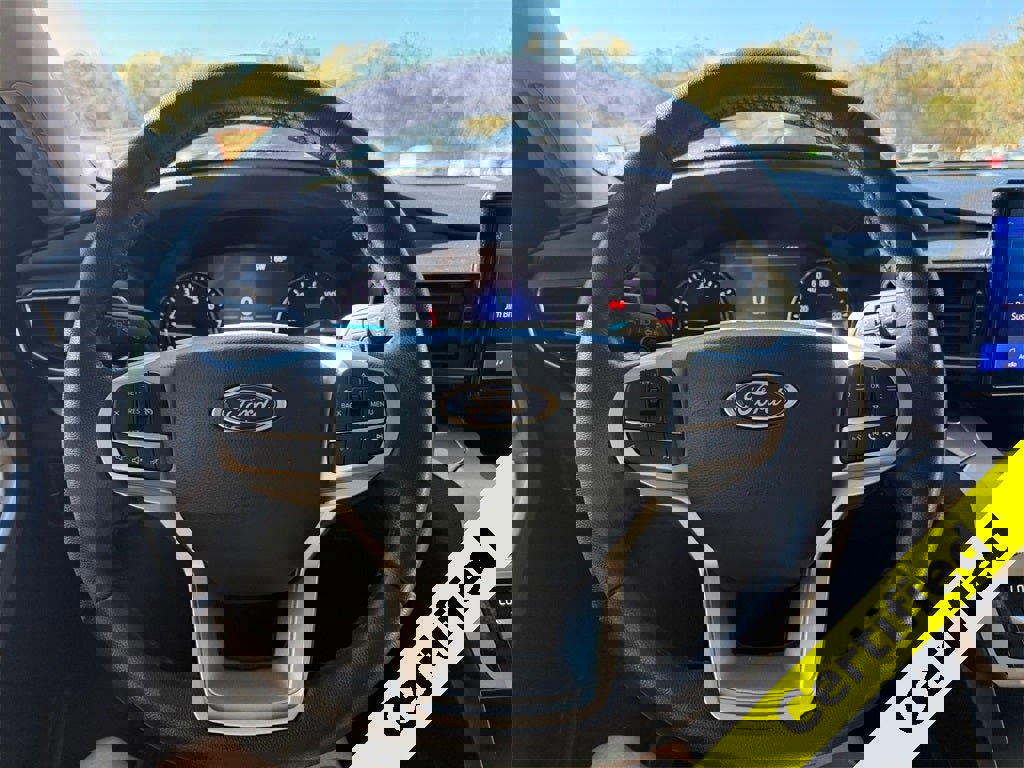 Used 2020 Ford Explorer XLT w/ Equipment Group 202A image 21