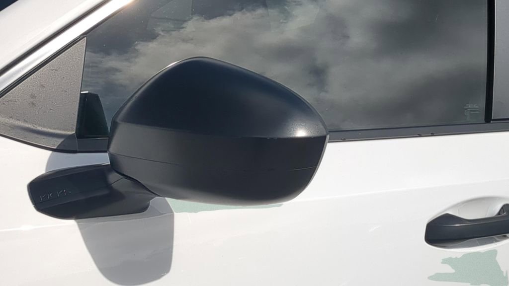 Certified 2025 Nissan Kicks S image 11