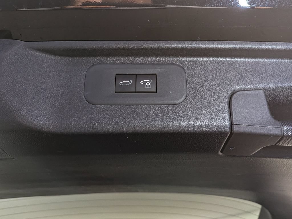 Used 2025 Toyota Grand Highlander AWD image 43