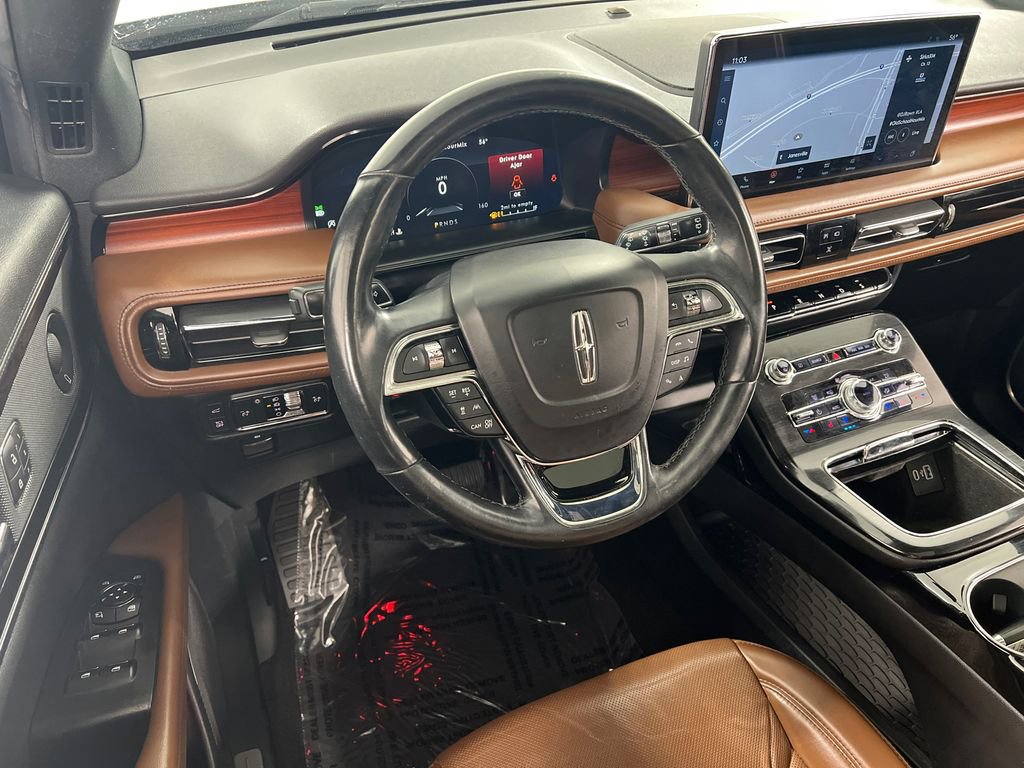 Used 2021 Lincoln Nautilus Reserve w/ Equipment Group 201A image 10