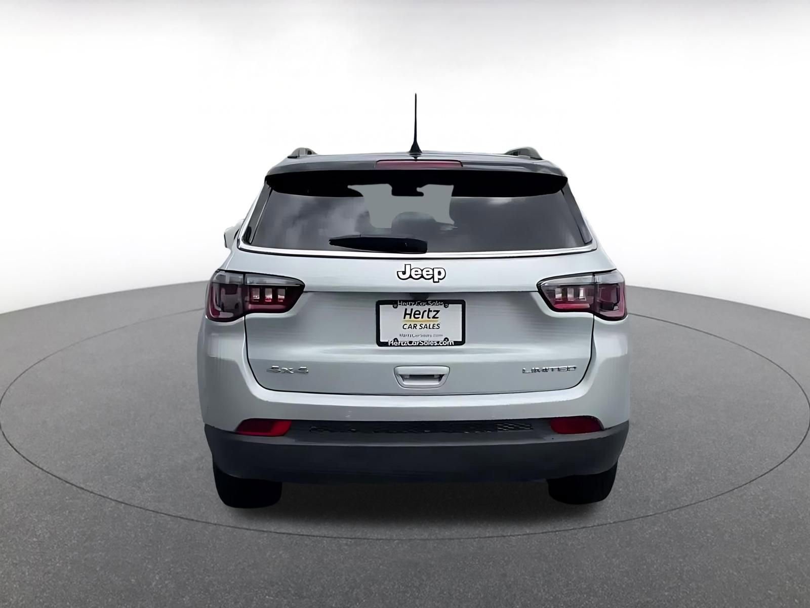 Used 2025 Jeep Compass Limited AWD/4WD image 12