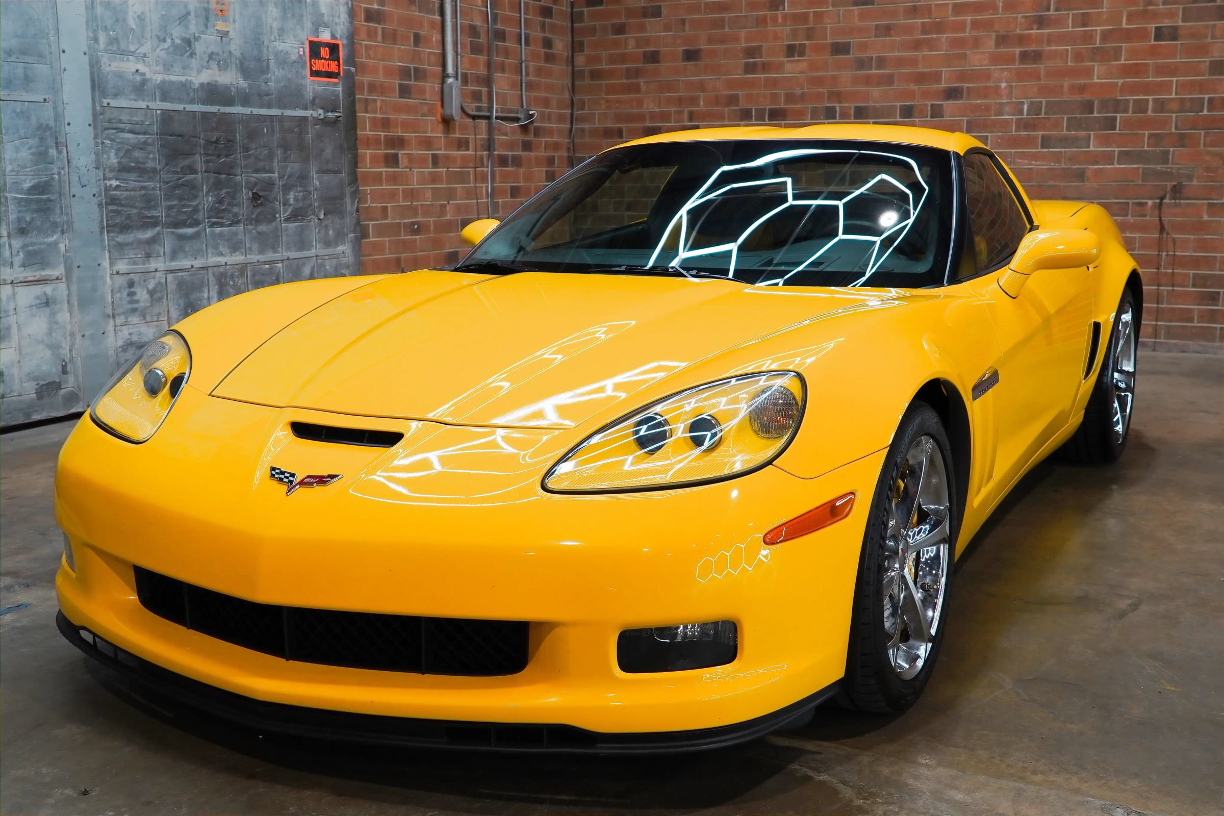 Used 2013 Chevrolet Corvette Grand Sport w/ 3LT Preferred Equipment Group RWD image 6
