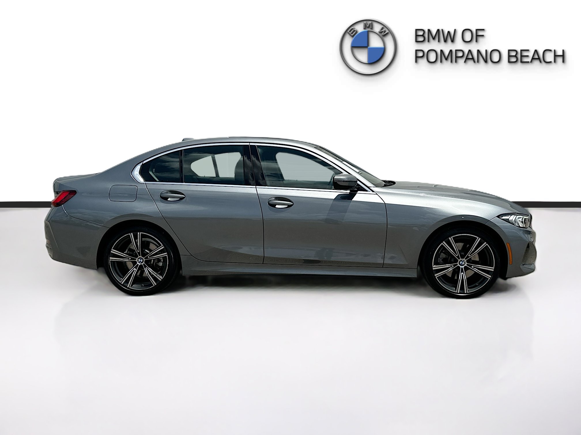 Used 2024 BMW 330i Sedan w/ Premium Package RWD image 8
