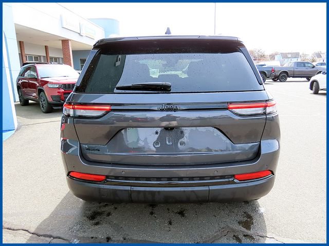 Certified 2025 Jeep Grand Cherokee Altitude image 6