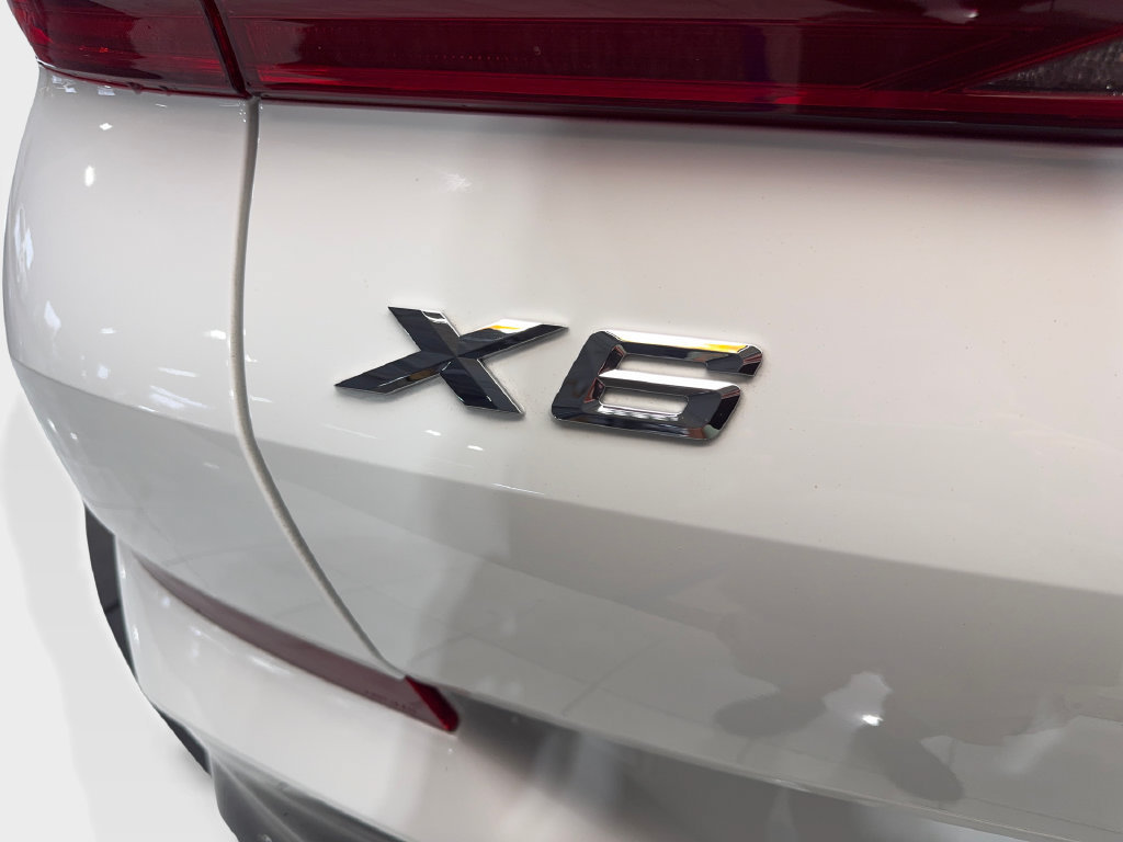 Used 2026 BMW X6 xDrive40i AWD/4WD image 25