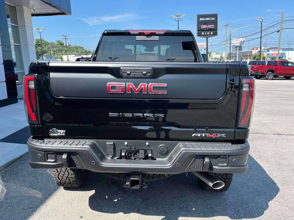 New 2026 GMC Sierra 2500 AT4X w/ AT4X AEV Edition AWD/4WD image 4