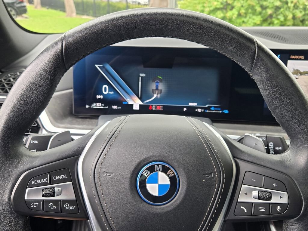 Used 2025 BMW X5 xDrive50e image 24