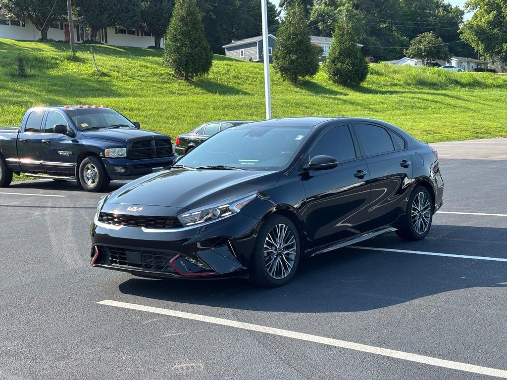 Used 2023 Kia Forte GT-Line w/ GT-Line Technology Package FWD image 7