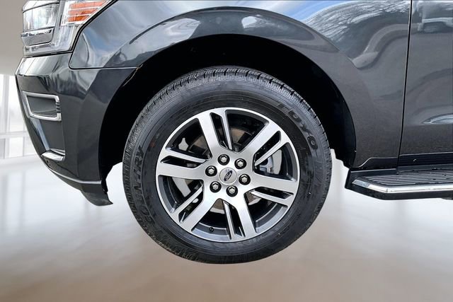 Used 2022 Ford Expedition Limited AWD/4WD image 29