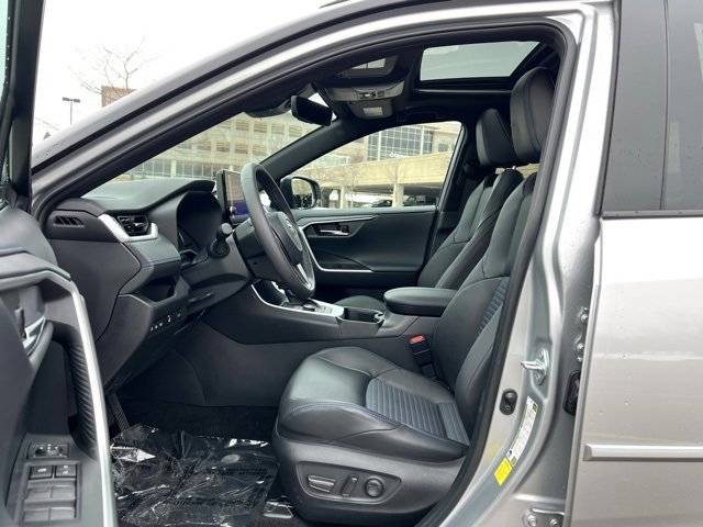 Used 2024 Toyota RAV4 XSE image 17