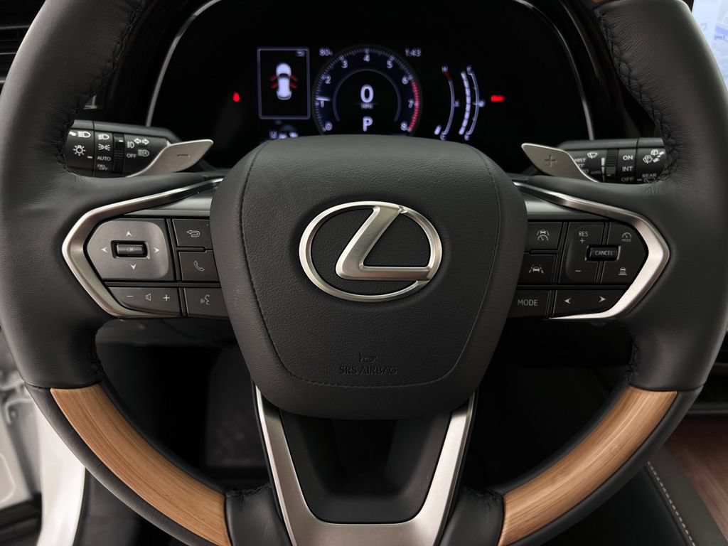Used 2024 Lexus RX 350 Premium w/ Kick Sensor & Tow Package AWD/4WD image 16