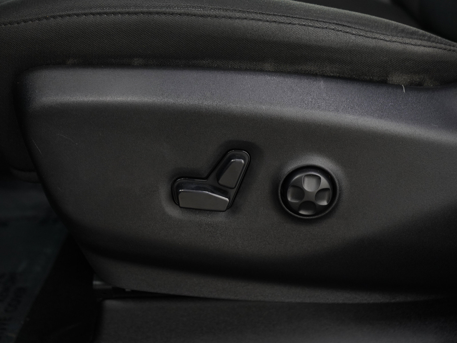 Used 2019 Chrysler Pacifica Touring Plus FWD image 29