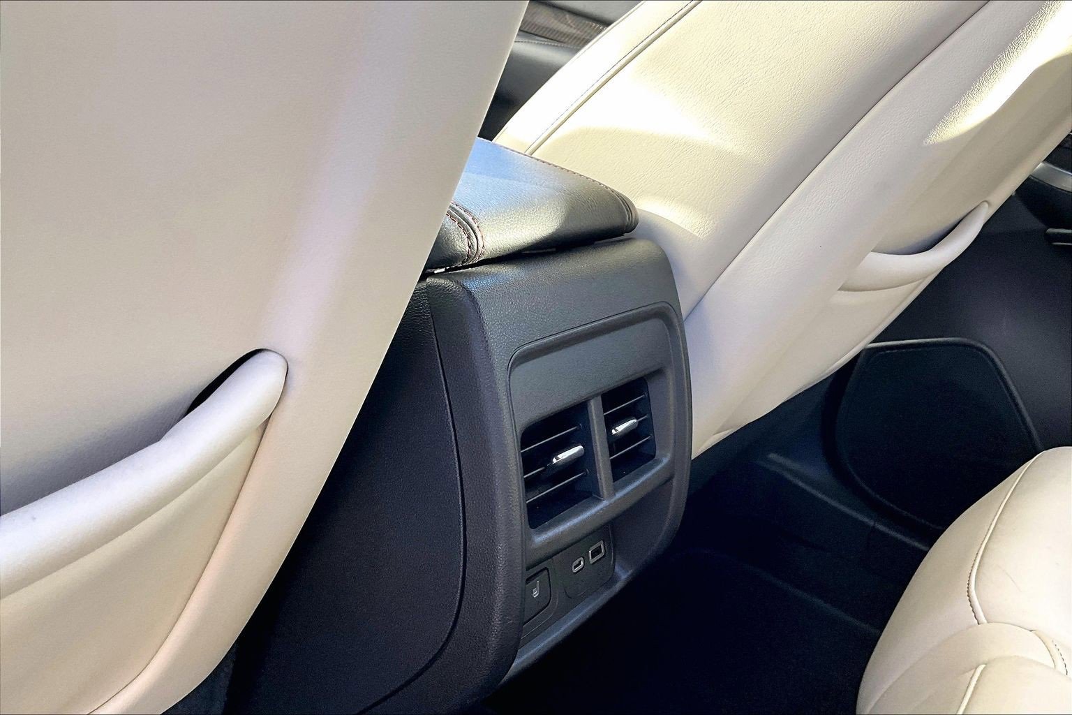 Used 2019 Cadillac XT4 Sport image 34