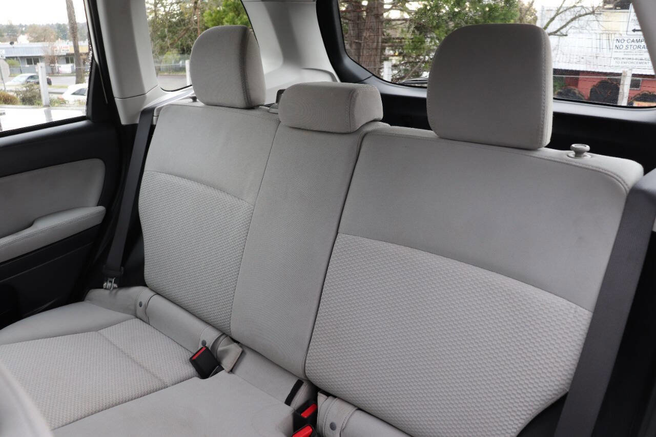 Used 2015 Subaru Forester 2.5i w/ Alloy Wheel Package image 35