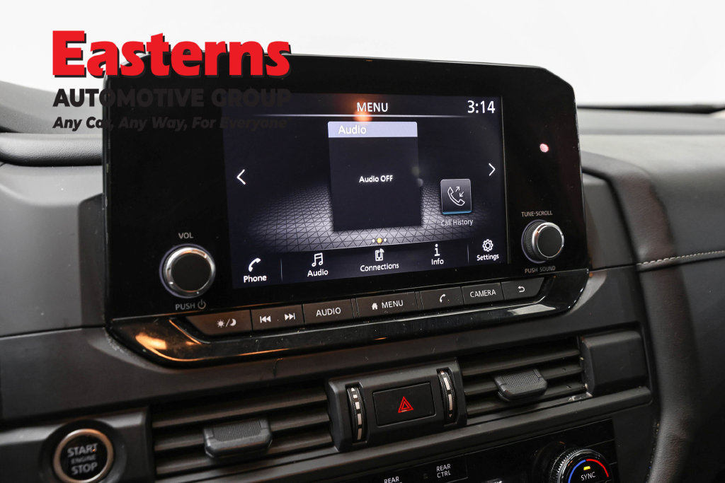 Used 2024 Nissan Pathfinder S AWD/4WD image 20