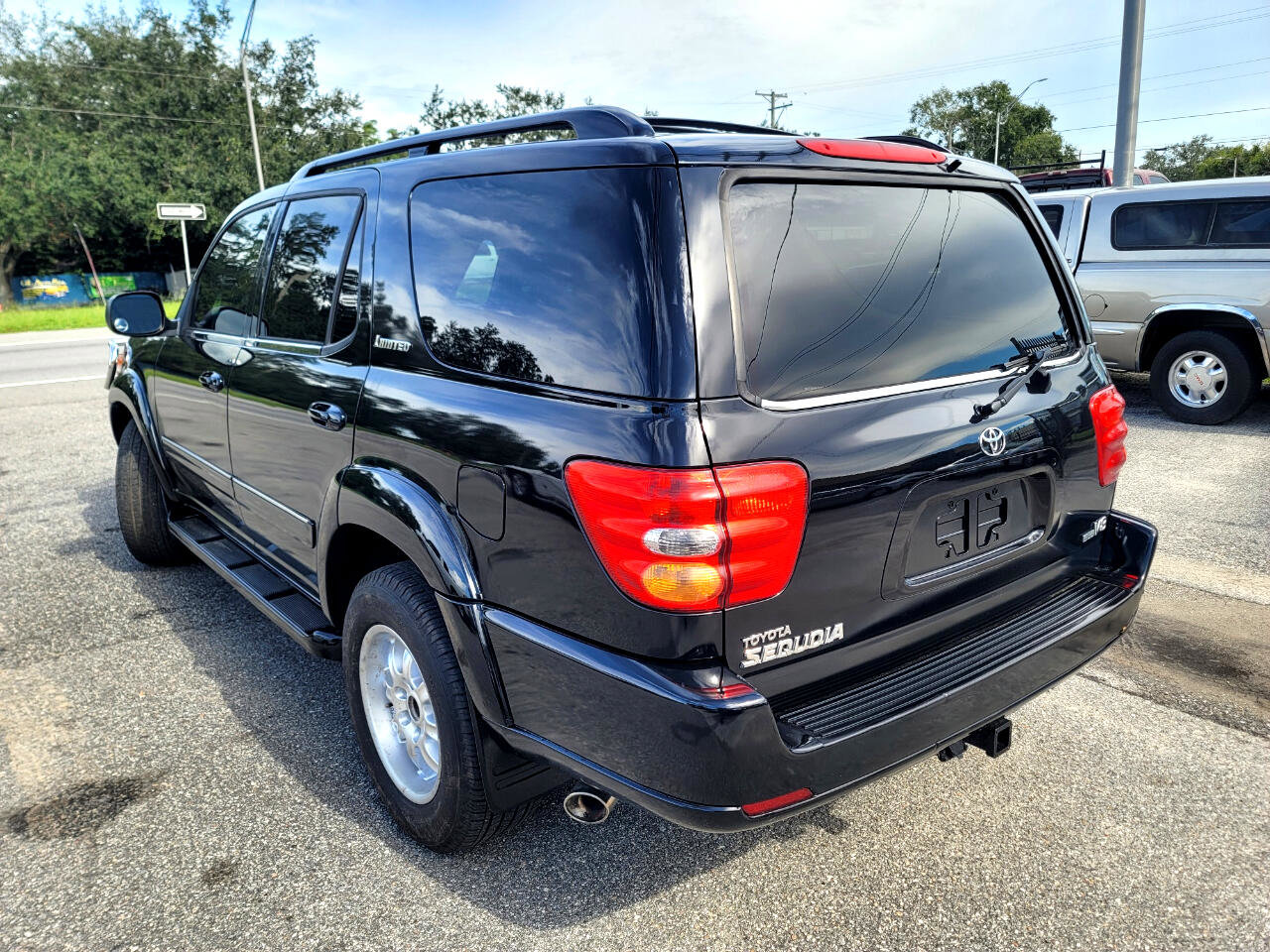 Used 2004 Toyota Sequoia Limited image 5