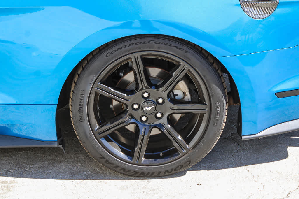 Used 2020 Ford Mustang Coupe w/ Equipment Group 101A RWD image 8