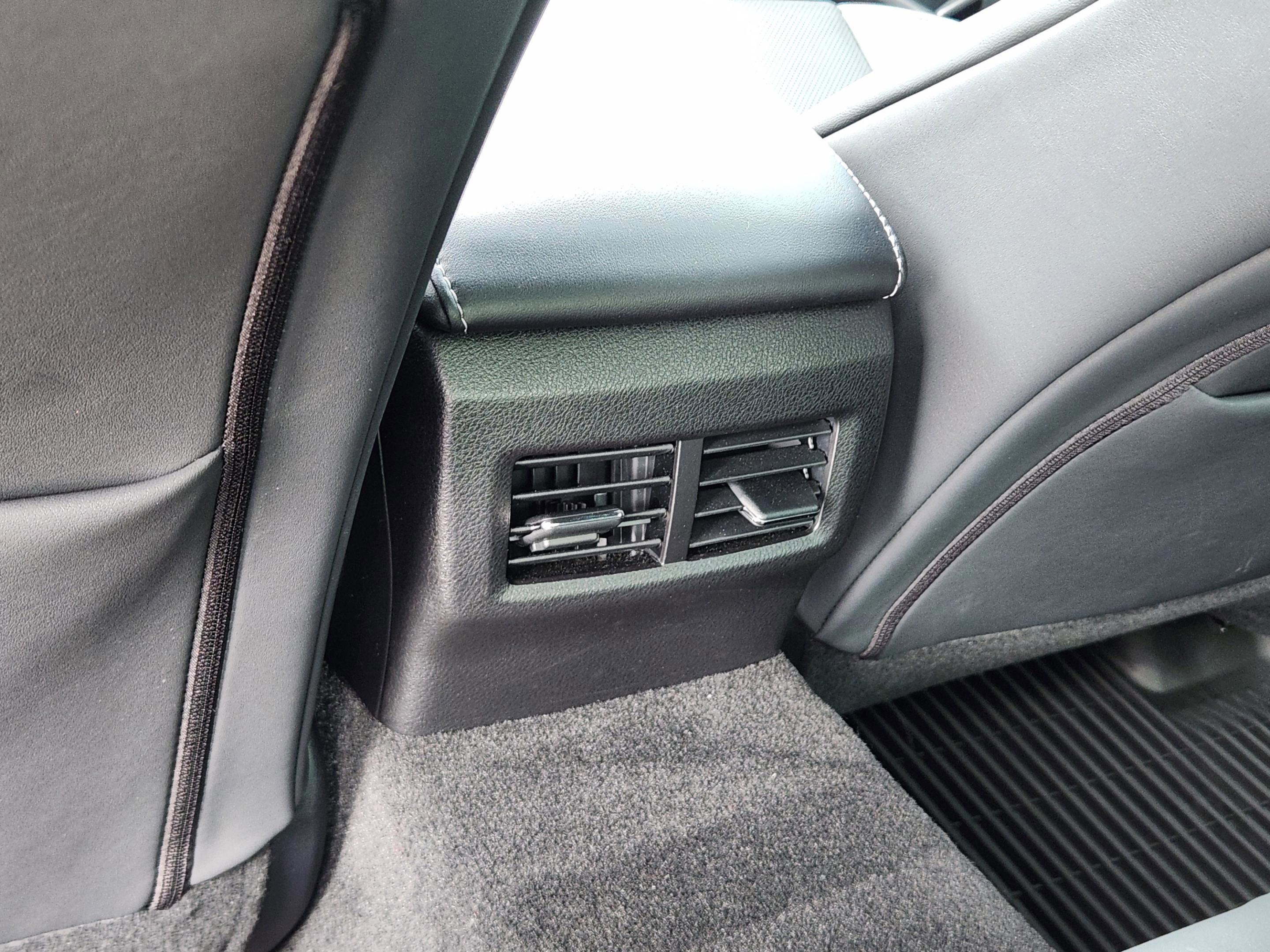 Used 2023 Lexus IS 350 F Sport w/ Memory Package RWD image 9