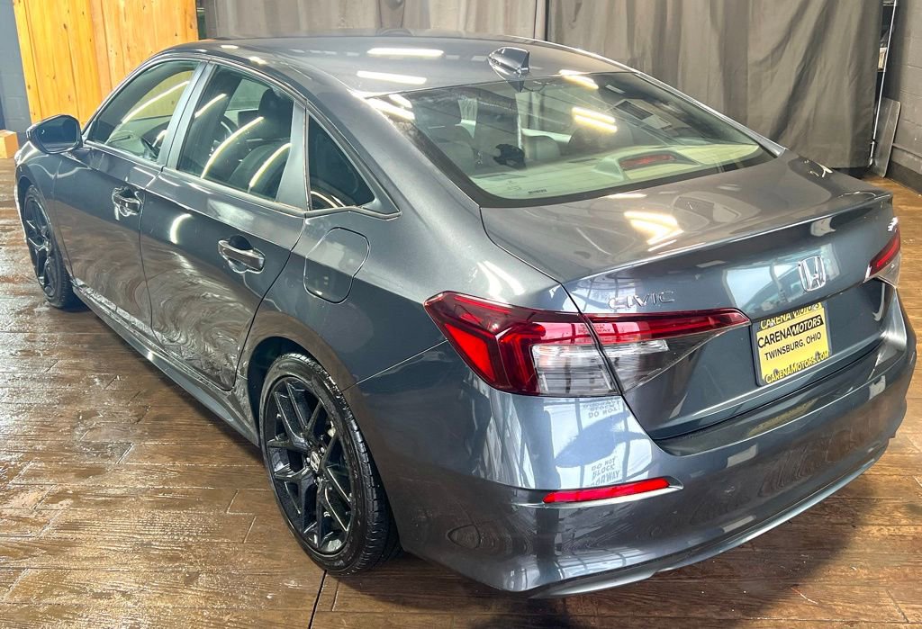 Used 2025 Honda Civic Sport image 3