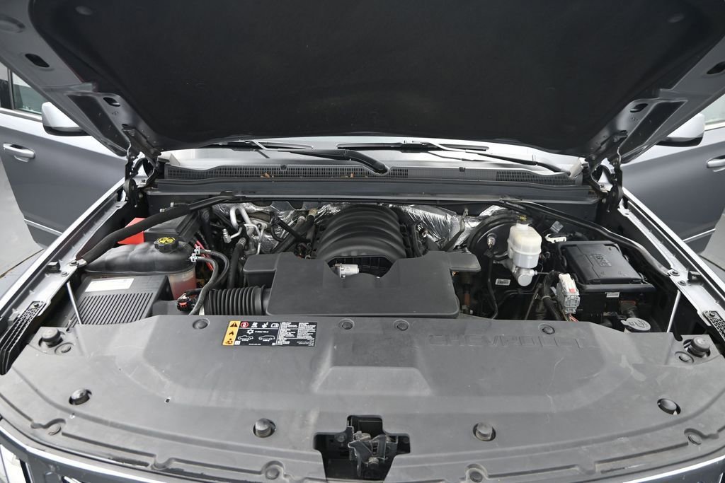 Used 2018 Chevrolet Tahoe LT w/ LT Signature Package AWD/4WD image 14