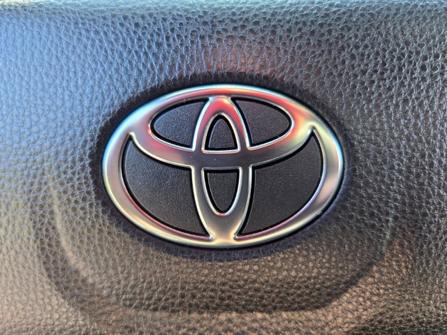 Used 2025 Toyota Tacoma TRD Off-Road AWD/4WD image 31