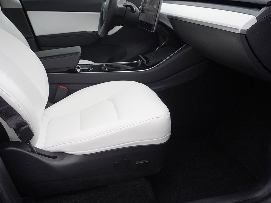 Used 2020 Tesla Model Y Performance image 27