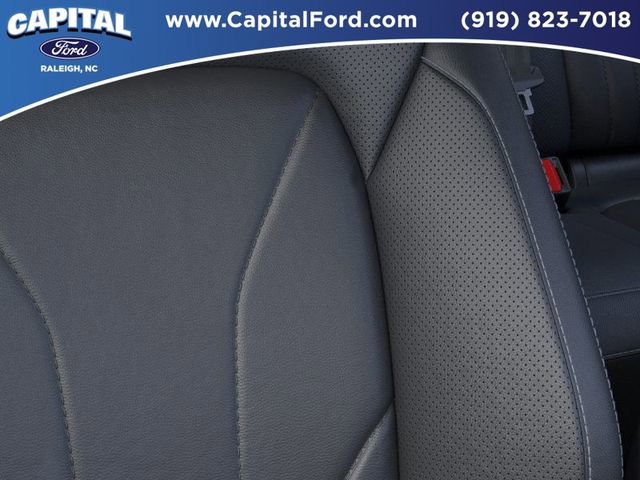 New 2025 Ford Escape SE w/ PHEV Premium Package image 16