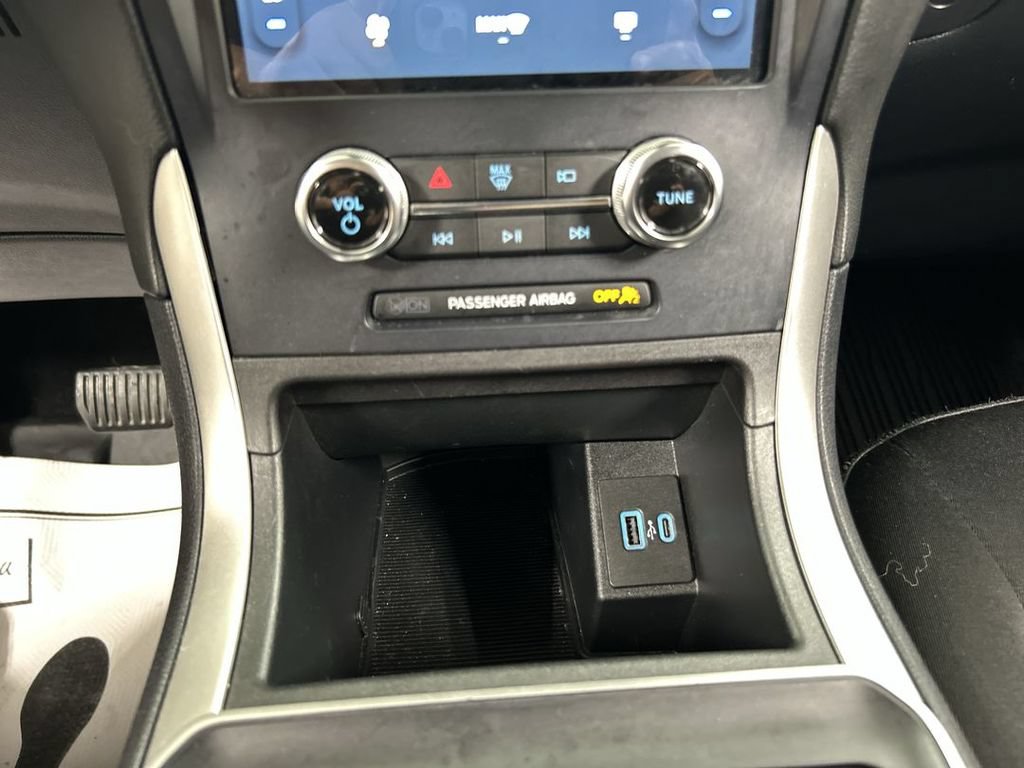 Used 2023 Ford Edge SE w/ Black Appearance Package AWD/4WD image 16