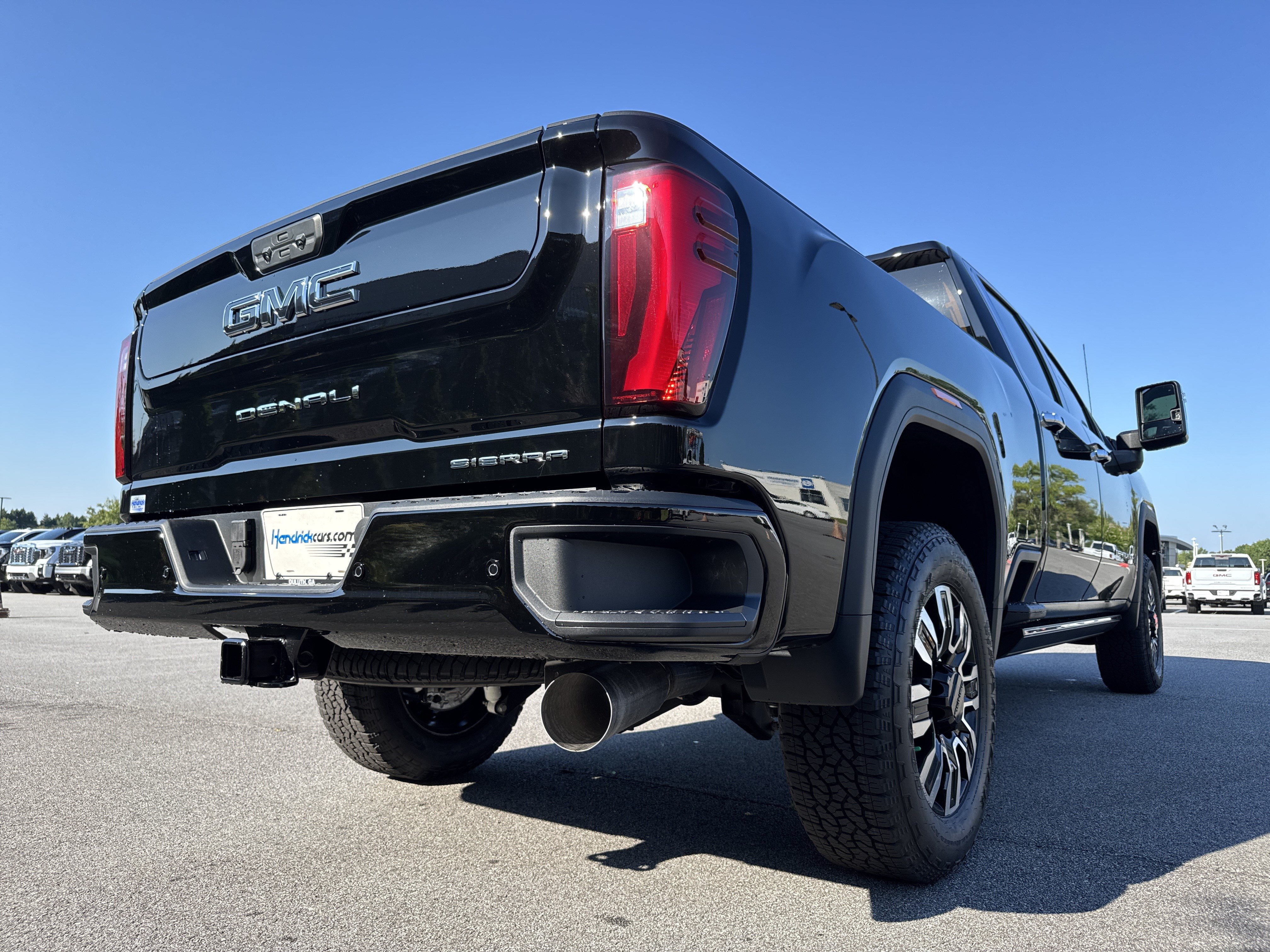 New 2026 GMC Sierra 2500 Denali Ultimate AWD/4WD image 10