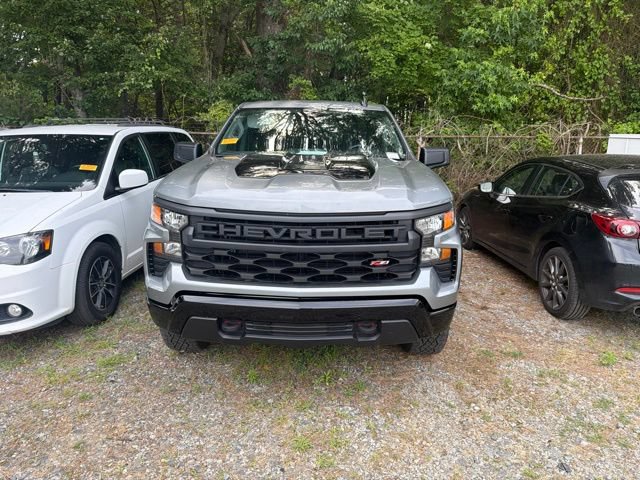 Used 2025 Chevrolet Silverado 1500 Custom Trail Boss AWD/4WD image 3