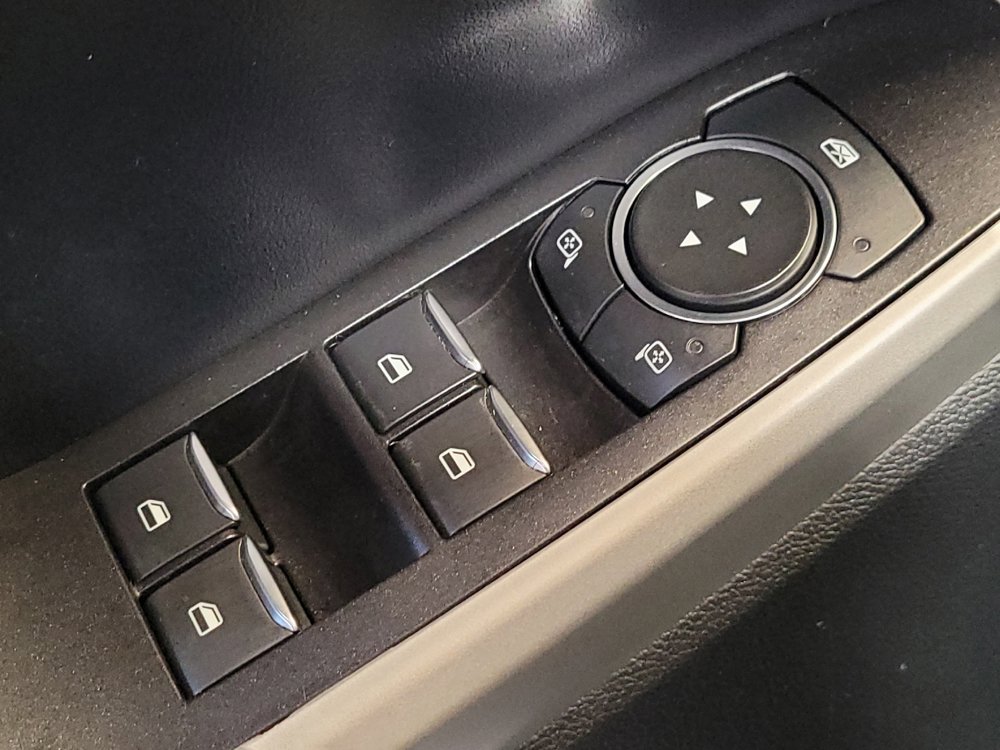 Used 2020 Ford Explorer XLT w/ Equipment Group 202A image 27