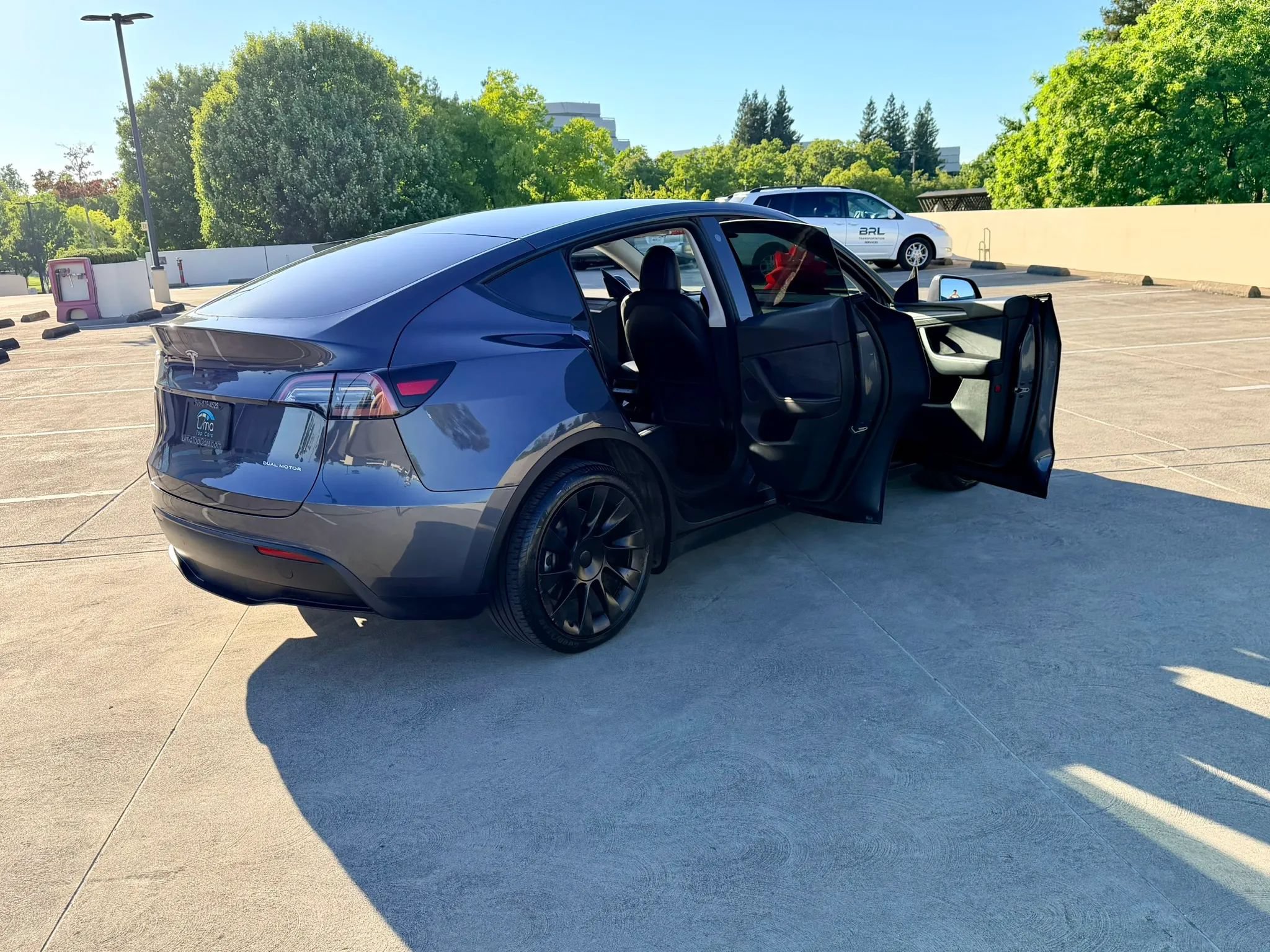 Used 2023 Tesla Model Y Long Range AWD/4WD image 32