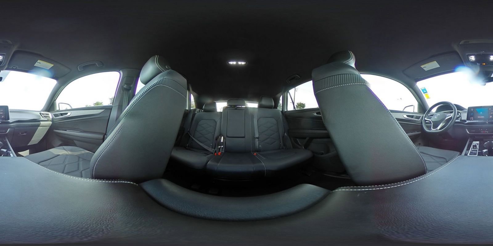 Used 2025 Volkswagen Atlas Cross Sport SE image 45