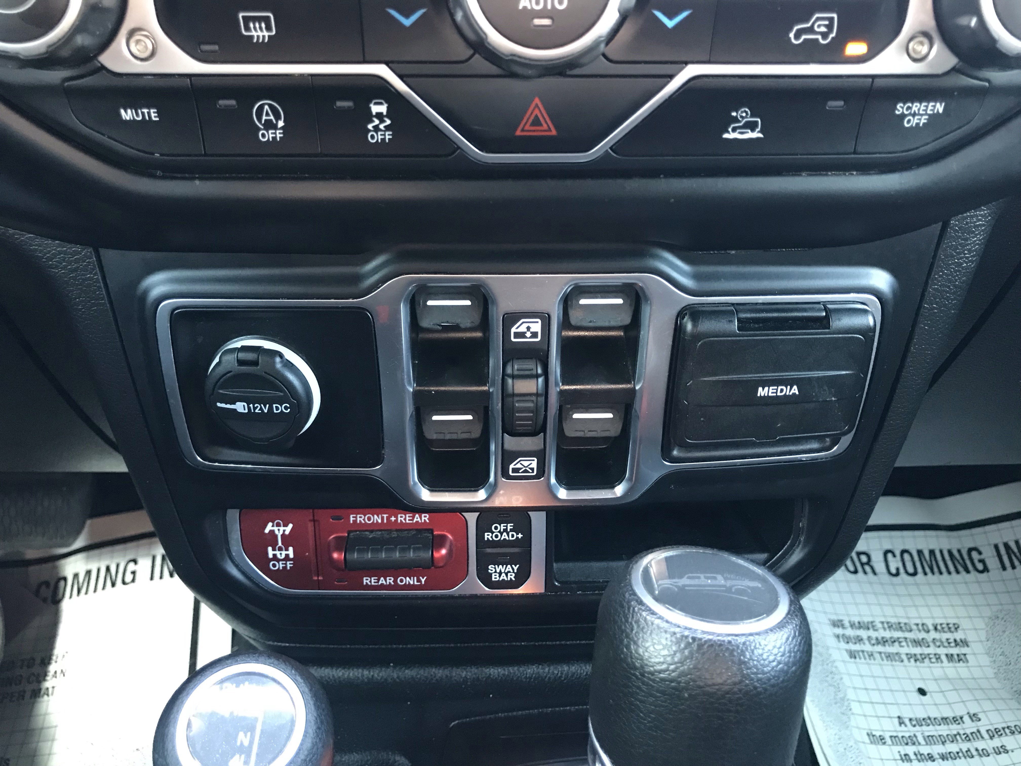 Used 2023 Jeep Gladiator Rubicon w/ Trailer Tow Package image 38