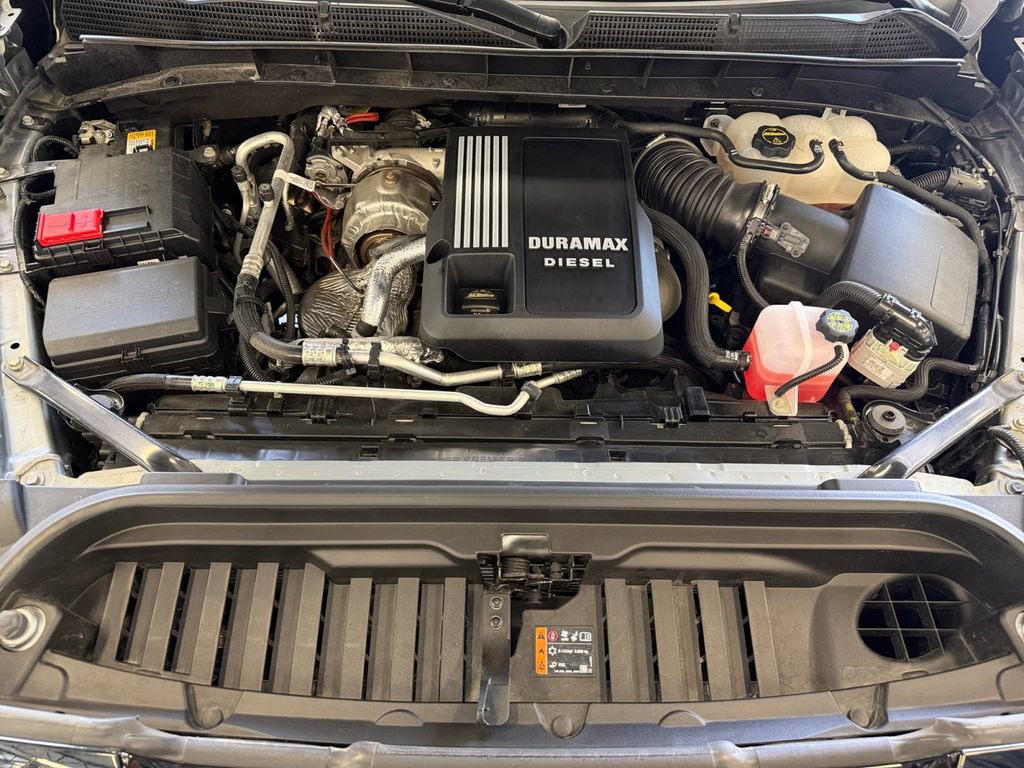 Used 2025 GMC Sierra 1500 AT4 w/ AT4 Premium Package AWD/4WD image 14