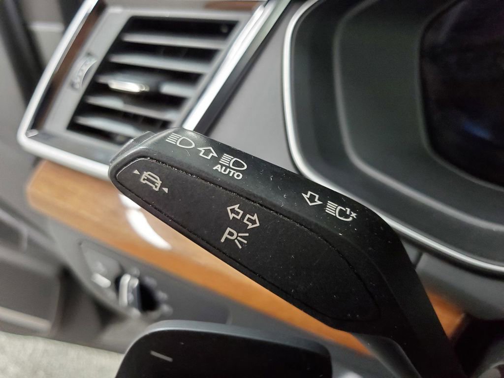 Used 2023 Audi Q5 2.0T Premium Plus AWD/4WD image 34