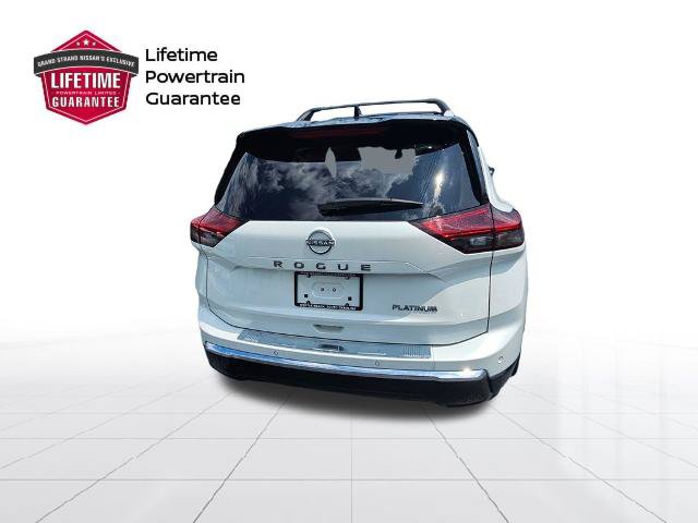 Certified 2025 Nissan Rogue Platinum w/ Platinum Premium Package FWD image 8