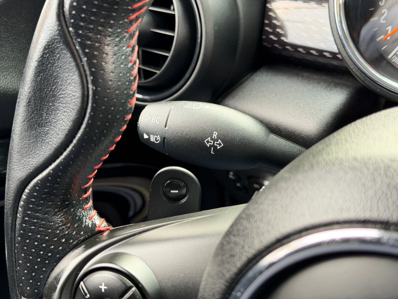 Used 2019 MINI Cooper S w/ Premium Package FWD image 80