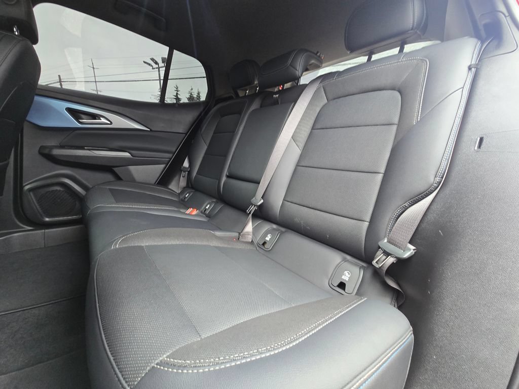 Used 2025 Chevrolet Equinox EV LT w/ Convenience Package FWD image 16