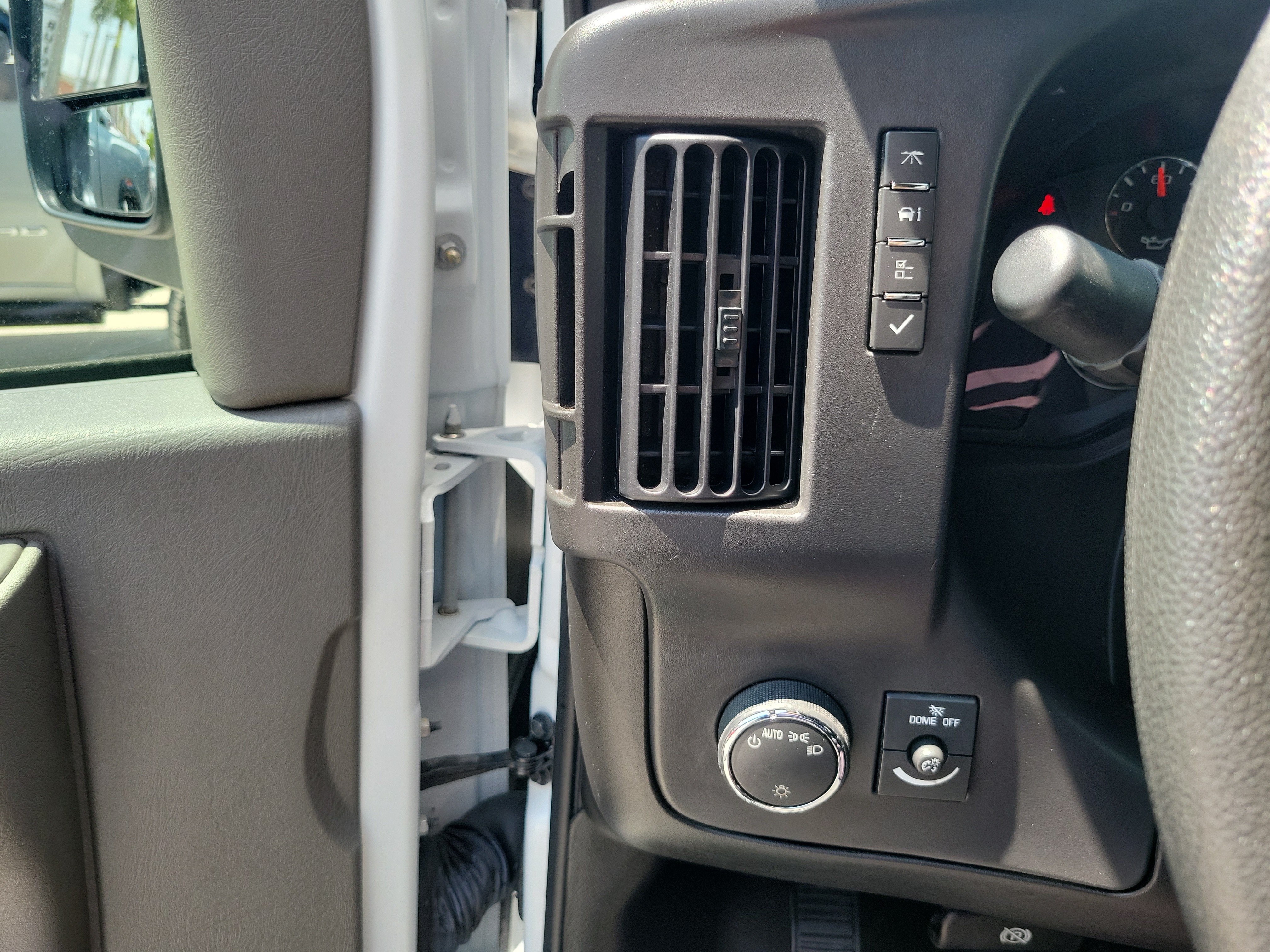 Used 2025 GMC Savana 2500 w/ Driver Convenience Package RWD image 20